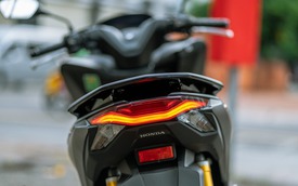 Honda Phi Thuyền 2025 quá 'hot', một lô vừa về giờ còn vài chiếc: Cốp to hơn của SH, ăn xăng 2,2L/100km