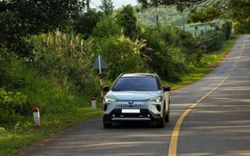 GenZ chọn Corolla Cross HEV: ‘Cần bỏ ra chi phí cơ hội để trải nghiệm những điều mới’