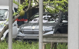 Skoda Enyaq tiếp tục lộ diện tại Việt Nam: Là bản cao nhất, động cơ điện mạnh 340 mã lực, chạy 542km/sạc, có biến thể SUV coupe, không phải thế hệ mới nhất