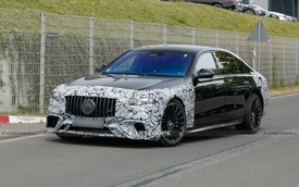Mercedes-AMG S 63 bản mới lộ diện: Đèn kiểu mới, động cơ V8 PHEV mạnh ngang Ferrari 812 Superfast