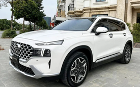 Thị trường xe cũ chạm đáy, riêng mẫu xe này vẫn được săn đón, đắt hơn xe mới hàng trăm triệu đồng