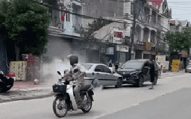 Đang chở con gái thì dừng xe bên đường dùng ma tuý, người đàn ông gây tai nạn liên hoàn: