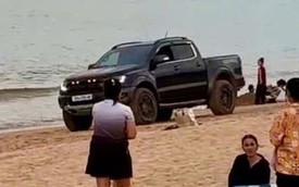 Khởi tố tài xế xe bán tải phóng ào ào, bóp còi inh ỏi trên bãi biển Tuy Hòa
