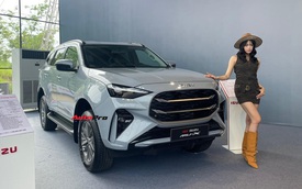 Isuzu mu-X 2025 trình làng Việt Nam: Thêm bản Sport, giá từ 928 triệu đồng, sửa nhẹ thiết kế, có ADAS, thêm camera