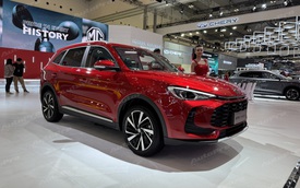 Xem thực tế MG ZS đời mới có thể về Việt Nam: Lột xác từ trong ra ngoài, động cơ hybrid tiêu thụ từ 5,1 lít/100km