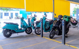 Đua nhau mở quán cà phê kết hợp sạc xe điện: Coi chừng bị phạt