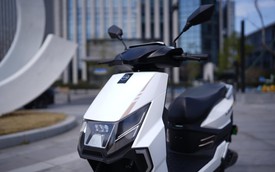 Xe máy điện nhỏ gọn như Vision, giá chỉ 18 triệu đồng, sạc 1 lần đi tới 100 km