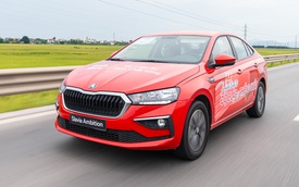 Skoda Slavia vượt hơn 200km cao tốc Nghệ An - Ninh Bình cùng đoàn SUV: Cầm lái không ngán tốc độ cao, ngồi lâu không mệt nhờ một điều