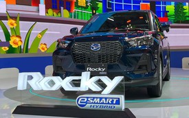 Toyota 'thả thính' sắp có Raize hybrid: Động cơ điện sạc bằng máy xăng giống Nissan Kicks, về Việt Nam dễ đi đầu phân khúc CUV hạng A