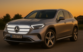 Mercedes-Benz GLC bản điện để lộ mặt ca lăng 'nghìn LED' lấp lánh, nền tảng lớn hơn bản xăng, dễ ra mắt ngay tháng sau