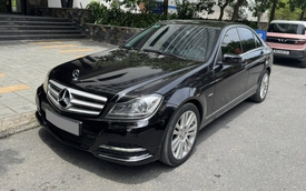 Rao chiếc Mercedes-Benz này chỉ hơn 200 triệu, người bán khẳng định: Xe 'không có gì để chê, zin cả xe'