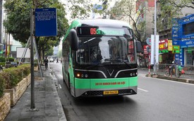 Hà Nội: Thí điểm tuyến buýt điện phục vụ người dân thăm quan khu vực Hoàn Kiếm, Ba Đình