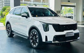 Kia Sorento 2025 ra mắt Việt Nam: Giá từ 1,249 tỷ đồng, mâm lớn, nâng cấp ADAS đấu Santa Fe, Everest