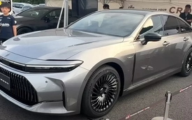 Toyota kiên định với xe chạy bằng hydro