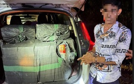 Kiểm tra xe ô tô 7 chỗ ở Đồng Nai, phát hiện "bí mật động trời": Lời khai của tài xế gây bất ngờ