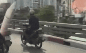 Thanh niên chạy xe máy bị Cục trưởng CSGT ghi hình trên phố Hà Nội: Đoạn clip xuất hiện thêm lỗi vi phạm