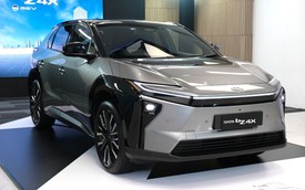 SUV điện của Toyota hút khách tại Thái Lan, chờ ngày về Việt Nam