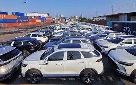 Việt Nam nhập ô tô nhiều nhất từ trước đến nay