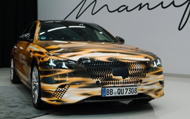 Thêm thông tin về Mercedes-Benz S-Class 2026: Là bản facelift nhưng 'gần như thế hệ mới', nâng cấp hơn 50% chi tiết của xe, có cả sưởi ấm...dây đai an toàn