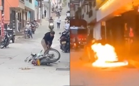 Bắt quả tang chồng ngoại tình, vợ đốt xe máy trên phố