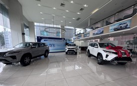 Cuối năm, nhiều hãng ô tô rơi vào cảnh không có xe để bán