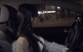 Nữ diễn viên đẹp như tiên lái ô tô đâm vào cột điện, bị bắt khẩn cấp