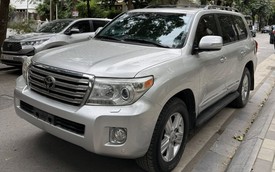 Không hổ danh ‘thánh giữ giá’, chiếc Toyota Land Cruiser 11 năm tuổi này bán lại đắt ngang E-Class ‘đập hộp’
