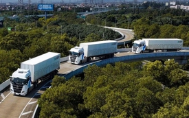 Một tài xế có thể lái 5 xe tải cùng lúc không? Hàng xóm Việt Nam đưa câu trả lời không thể thuyết phục hơn