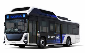 Toyota ra mắt xe buýt điện mới: Chạy hơn 300km không cần sạc, nhưng cần làm được điều này mới có thể phổ biến ở Việt Nam