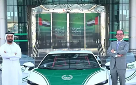 Siêu xe Lamborghini hybrid gia nhập đội xe cảnh sát Dubai