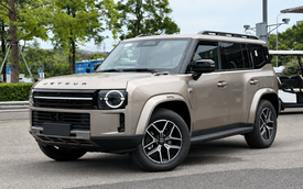SUV PHEV mới tiệm cận cỡ Prado, giá quy đổi hơn 540 triệu đồng: Tiện nghi như xe sang, tối ưu off-road, hết xăng vẫn chạy tiếp hơn 250km