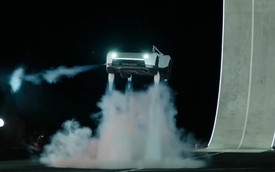 Choáng ngợp màn trình diễn ô tô bay của Tesla: Lên cao như tên lửa, nhào lộn được, sẽ sản xuất thương mại