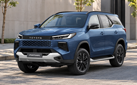 Toyota Fortuner thế hệ mới tiếp tục lộ diện tại Thái Lan: Đầu xe đổi thiết kế, chờ ngày đấu Ford Everest