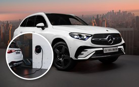 Mercedes-Benz GLC PHEV ra mắt Việt Nam: Giá gần 3 tỷ đồng, hết xăng vẫn chạy tới 128km, ‘phả hơi nóng’ lên X3, Q5