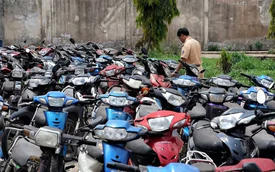 Bán xe 'đồng nát', không làm thủ tục thu hồi biển số có thể bị phạt