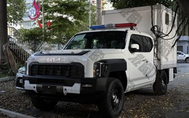 Kia Tasman xuất hiện tại Việt Nam với diện mạo lạ: Đèn đặc chủng, thùng kín, nhiều trang bị ở mức cơ bản