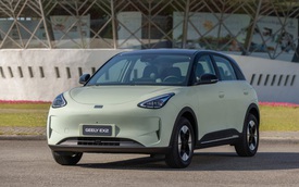 Geely EX2 về Việt Nam, dễ ra mắt sau Tết: Màn hình khủng, nhiều chỗ để đồ, có ADAS