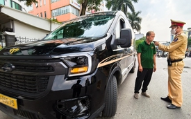 Giáp Tết, hàng loạt tài xế xe buýt, xe khách bị kiểm tra nồng độ cồn