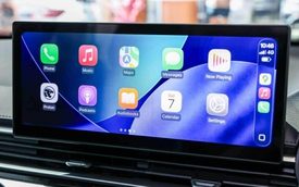 Apple CarPlay iOS 26.4 cho phép xem video khi đỗ xe, mở cửa cho chatbot AI