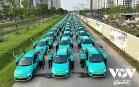 Hà Nội chuyển toàn bộ taxi xăng, dầu sang xe điện trước năm 2030