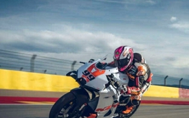 KTM 990 RC R Track 2026 chính thức ra mắt, dành riêng cho đường đua