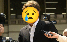 Ca sĩ lái Bentley gây tai nạn, đang thụ án tù, thua kiện 180 antifan