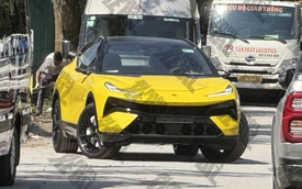 Bộ đôi xe điện Lotus lần đầu lộ diện tại Việt Nam: Mạnh hơn 600 mã lực, chạy hơn 500km/sạc, cùng phân khúc Porsche Macan, Taycan