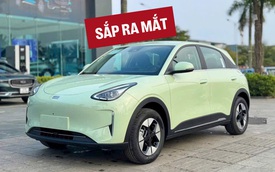 Geely EX2 lần đầu được 'nhá hàng' chính hãng tại Việt Nam: Giá đồn đoán khoảng 500 triệu đồng, màn hình lớn, có ADAS