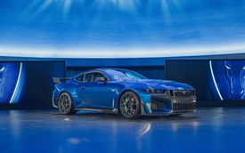 Ford hé lộ giá Mustang Dark Horse SC, cạnh tranh với Corvette và Porsche