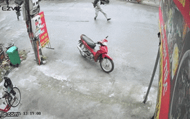 Người đàn ông hô "mượn" rồi nhảy lên xe máy phóng đi: Lý do khiến cả gia đình từ hoảng hốt sang… thở phào