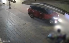 Truy tìm ô tô lao lên vỉa hè, tông gãy chân người phụ nữ rồi bỏ chạy