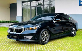 Lăn bánh chưa hết 1 bình xăng, chiếc BMW 520i đời mới này được rao bán rẻ hơn khoảng 300 triệu đồng so với giá hãng