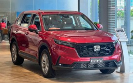 Honda CR-V bản xăng nâng cấp tại Việt Nam: Giá từ 1,039 tỷ đồng, màn hình lớn, thêm LaneWatch và cảm biến cạnh tranh CX-5