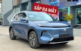 Geely EX5 hybrid lần đầu được nhá hàng chính hãng tại Việt Nam, thêm lựa chọn cho những ai 'lười sạc' mà vẫn muốn tiết kiệm, ăn xăng chỉ ngang xe máy